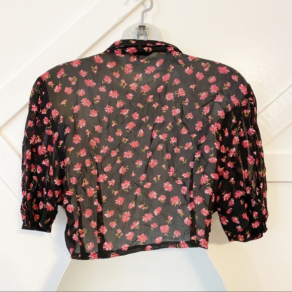 Bebe Floral Printed Semi Sheer Button Down Tie Crop Top Red Black Size Large - Picture 5 of 7